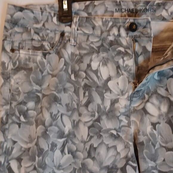 MICHAEL KORS Women's Gray Floral Pants Size 16W. - Picture 9 of 15